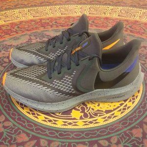 Nike Air Zoom Winflo 6 mens size 11 grey black navy orange